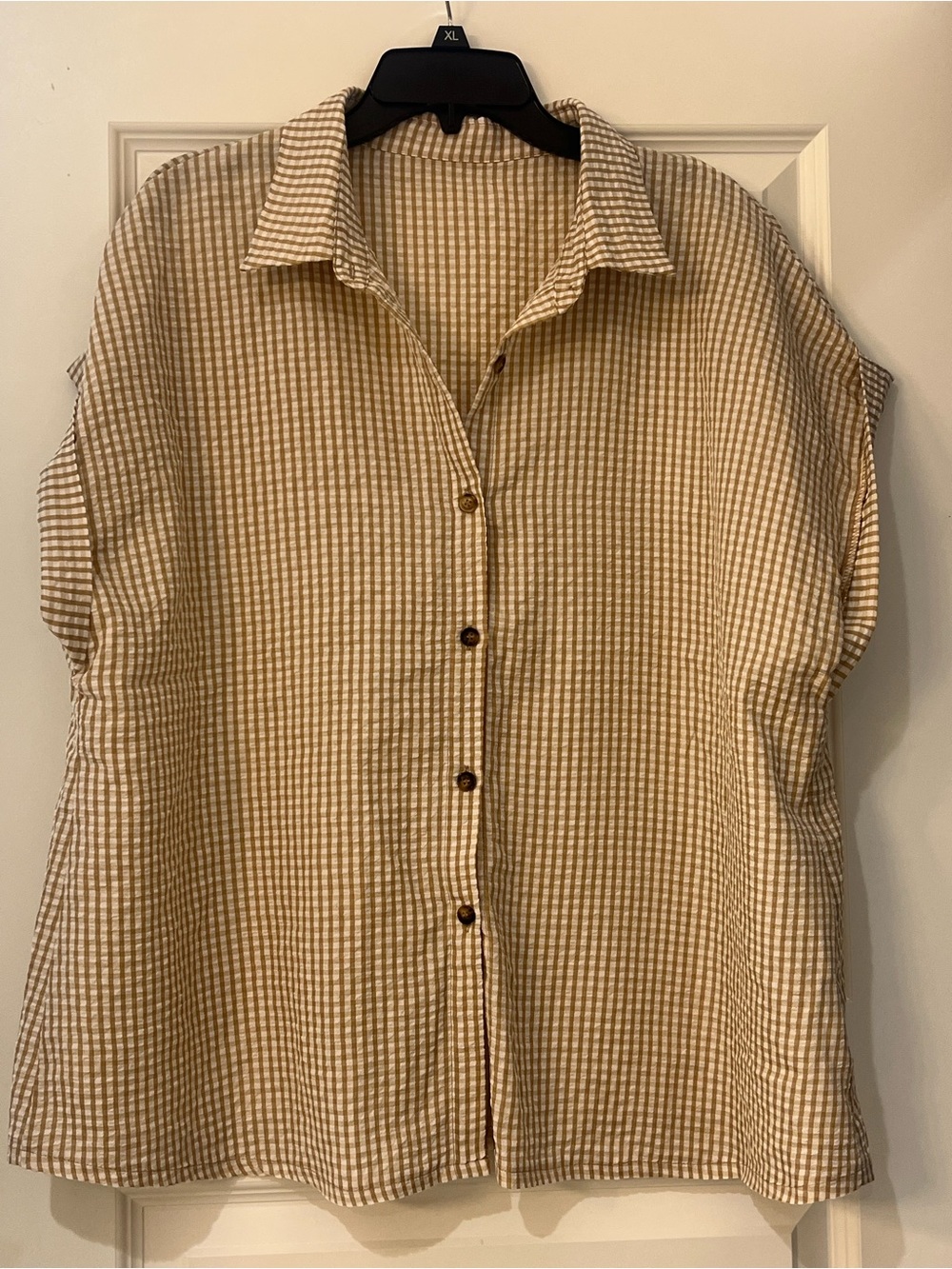 SHEIN Beige and White Checked Casual Button-Down Shirt